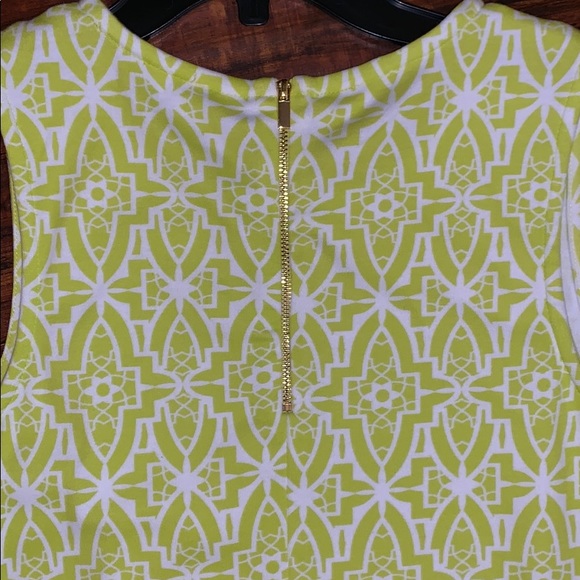 Crown & Ivy Top - Picture 5 of 5